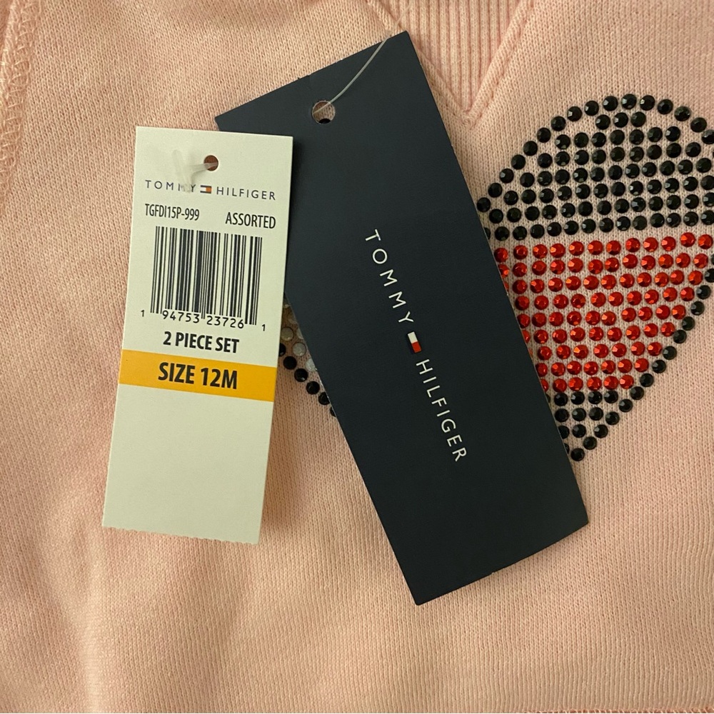 Tommy Hilfiger 2 Piece Sweatsuit set Size 12M Rhinestone heart New With Tags! - Picture 8 of 8
